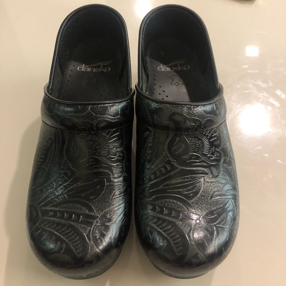 Dansko genuine leather women’s clogs